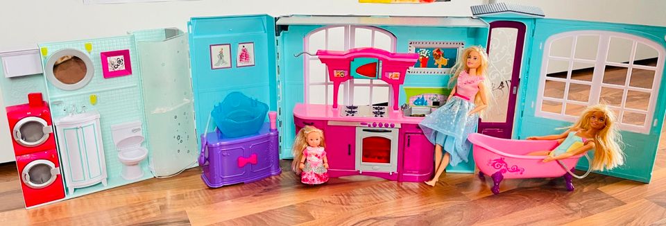 Barbie Haus klappbar Mitnehmhaus Puppenhaus Ferien Spielhaus in Rain Niederbay