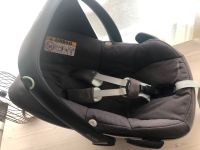 Maxi Cosi Pebble mit Isofix Station Easy Base 2 Niedersachsen - Binnen Vorschau