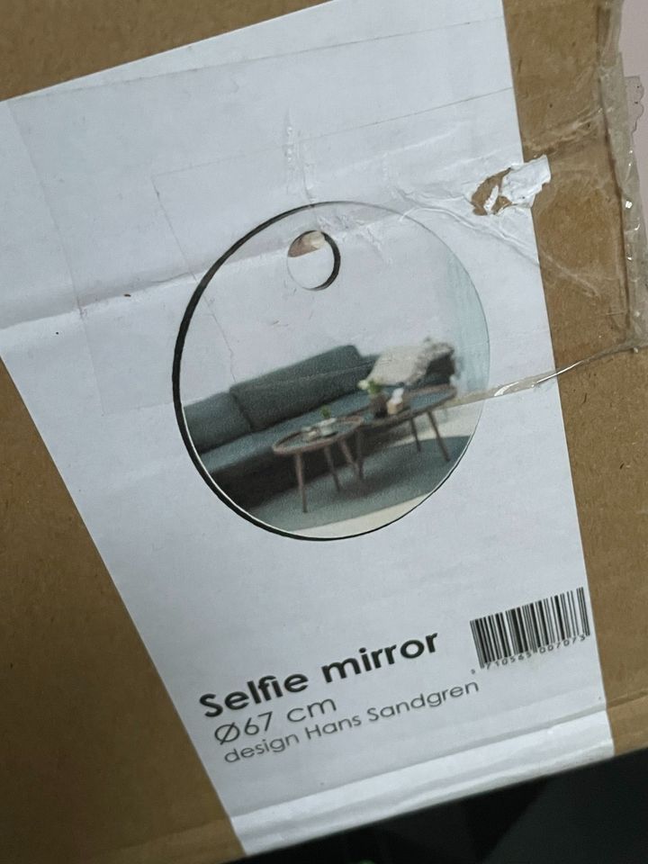 Applicata Selfie Spiegel 67 cm - NP 280€ in Passau