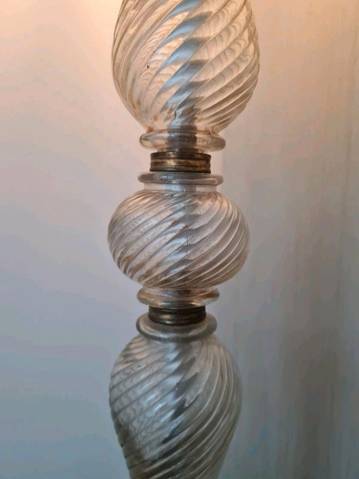 Bodenlampe Stehlampe Antik Twisted Glas Murano? in Essen
