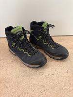 Meindl Goretex 8,5 Echt Leder Wanderschuhe Trekking Hessen - Erbach Vorschau