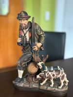 Geschnitzte Figur Holzfigur Jäger mit Hunden Rheinland-Pfalz - Hermersberg Vorschau