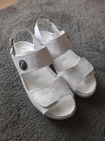 Waldläufer weiße Leder Sandalen mit Fußbett Gr. 41 Baden-Württemberg - Weingarten Vorschau