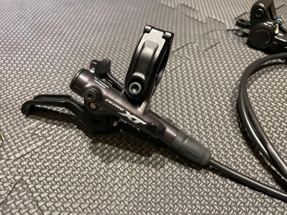 Shimano Deore (XT) BL-M6000 Bremsanlage mit BL-M8100 Bremshebel in Weiterstadt