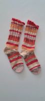 Handmade Stricksocken Socken rosa rot orange Gr. 30 Niedersachsen - Göttingen Vorschau