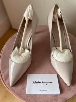 Tolle Pumps Lackleder beige- Salvatore Ferragamo - Gr 35-wie neu Hessen - Lahnau Vorschau