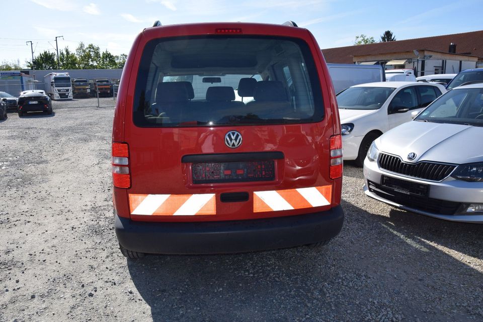 Volkswagen Caddy Kasten/Kombi Trendline BMT in Nürnberg (Mittelfr)