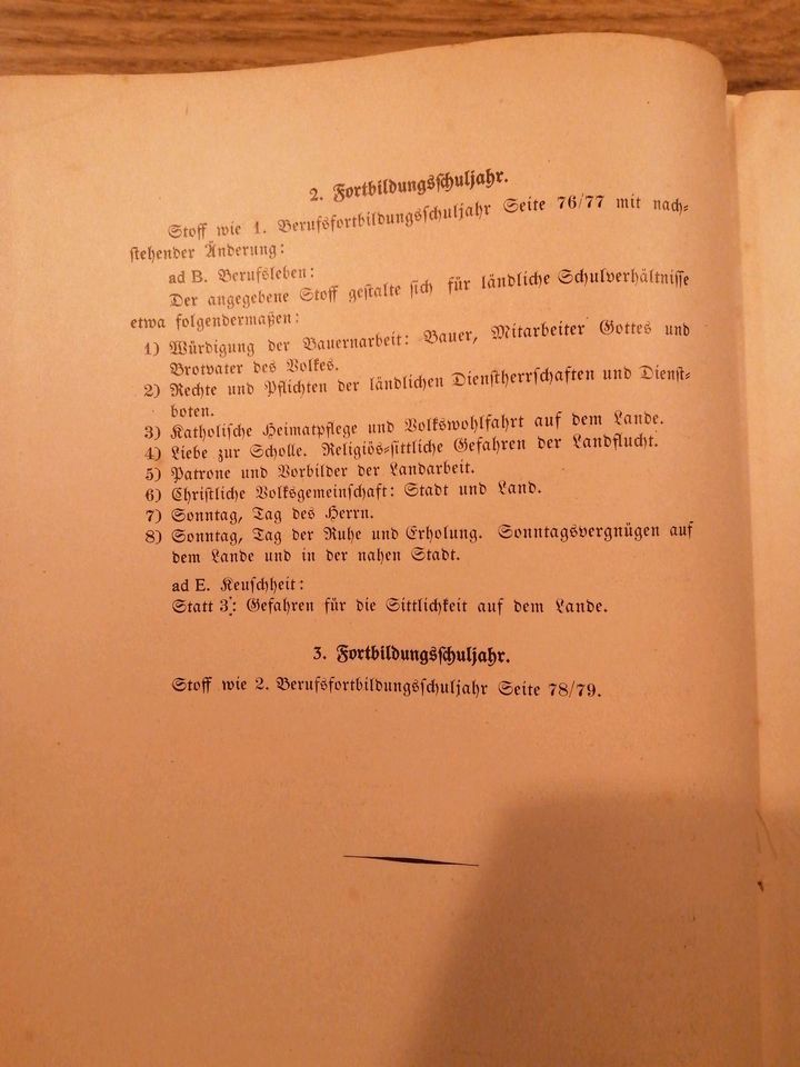 Altes Buch 1927, Antiquität, Lehrordnung f.d. katholischen Religi in Polling Kr Mühldorf a Inn