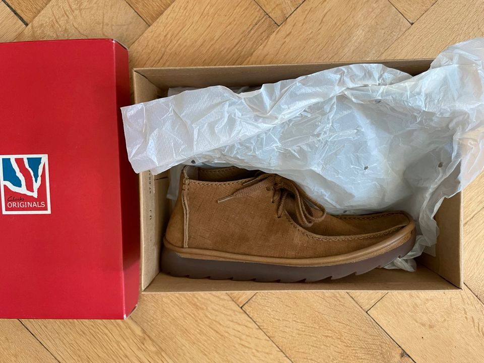 NEU Clarks Harley oakwood Gr. 37,5 UK 4.5 wallabees NOS in Berlin