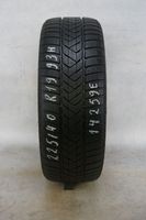 1 Winterreifen 225 / 40 R 19 93 H XL Pirelli Sottozero 3 5,8mm Bayern - Hattenhofen Vorschau