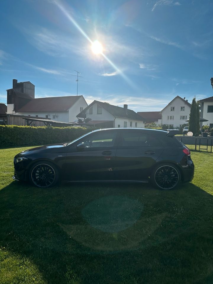 Mercedes-AMG A35 4MATIC AERO PANO in Au