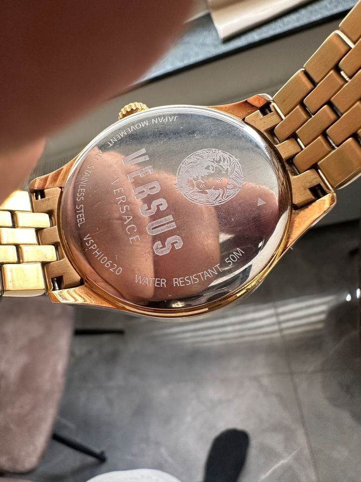 Versus Versace Unisex Uhr Armbanduhr Gold in Wuppertal