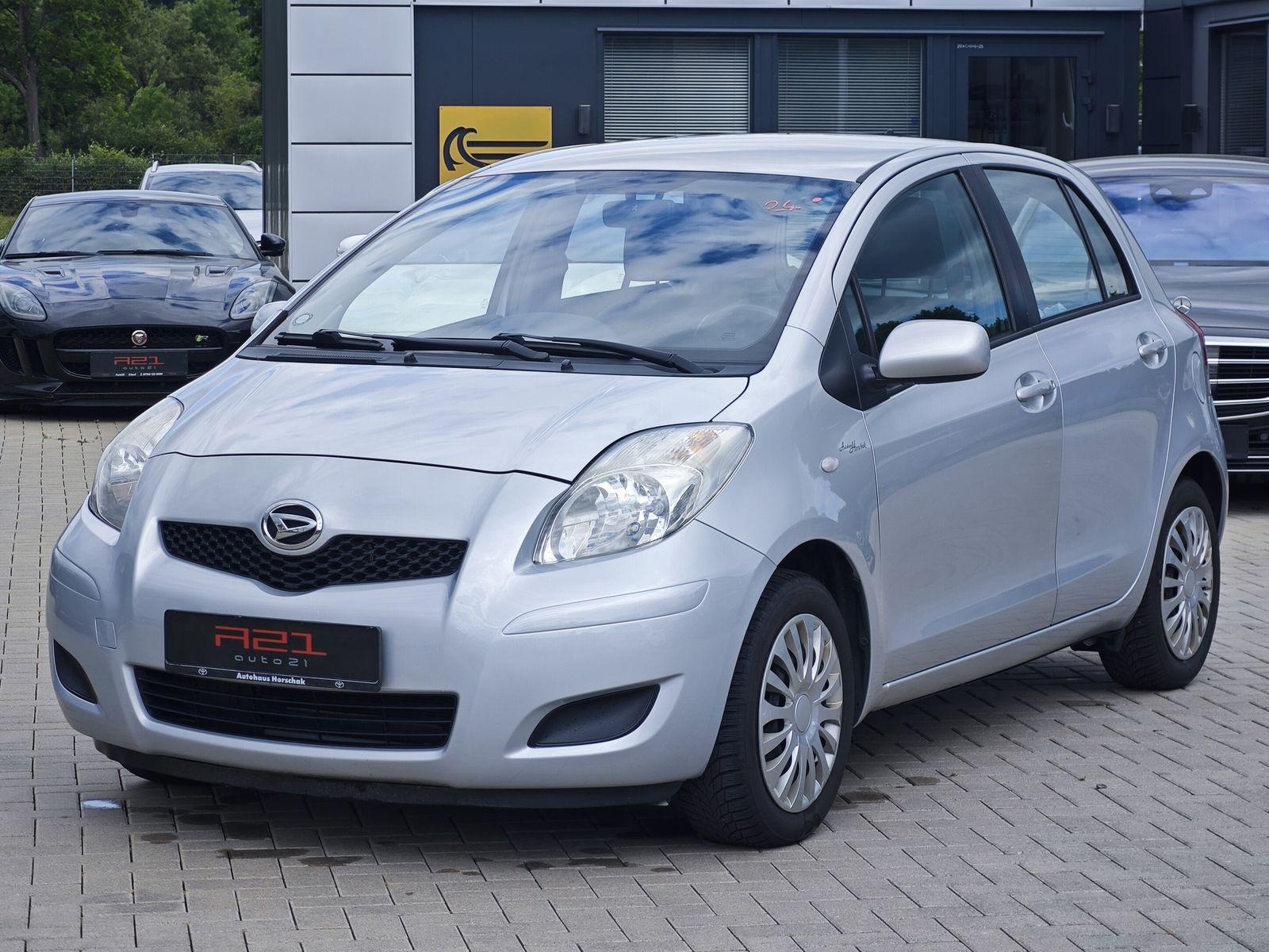 Abbildung des Autos Daihatsu Charade 1.33 5-…