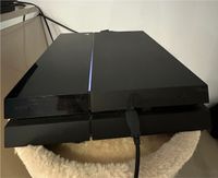 PlayStation 4 mit zwei Controllern Hannover - Bothfeld-Vahrenheide Vorschau