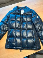 MONCLER Übergangsjacke Größe 2 dunkelblau Kr. München - Ismaning Vorschau