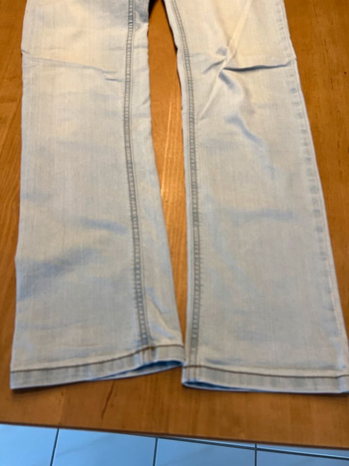 Jeans Hose von Benetton in hell blau Gr. 3xl /170 in Stromberg