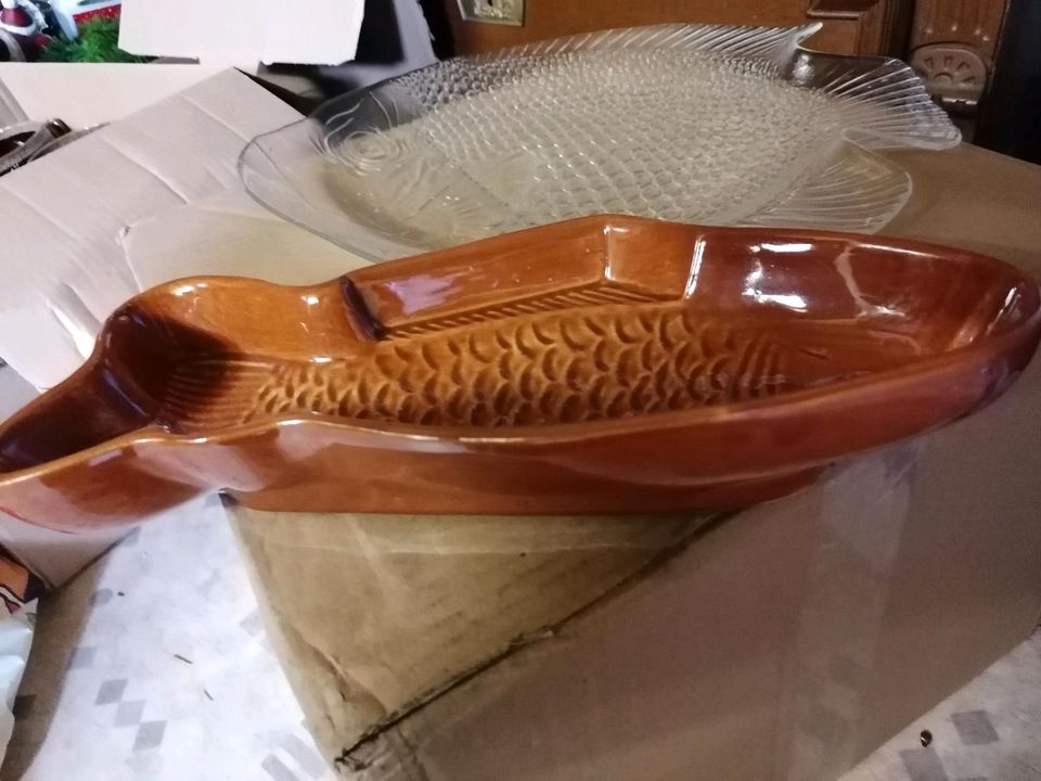 Fischteller +Auflaufform Keramik in Hiddenhausen