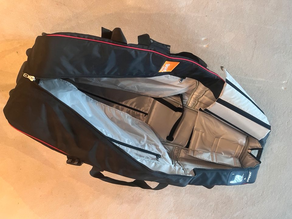 TITLEIST Golfschläger Reisetasche NEU in Putzbrunn