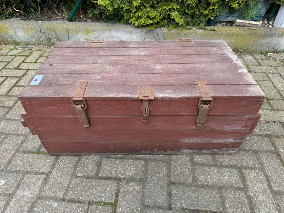 Kultige Kiste - Wohnzimmertisch? - Bastler - Holzkiste / Holzbox in Bonn