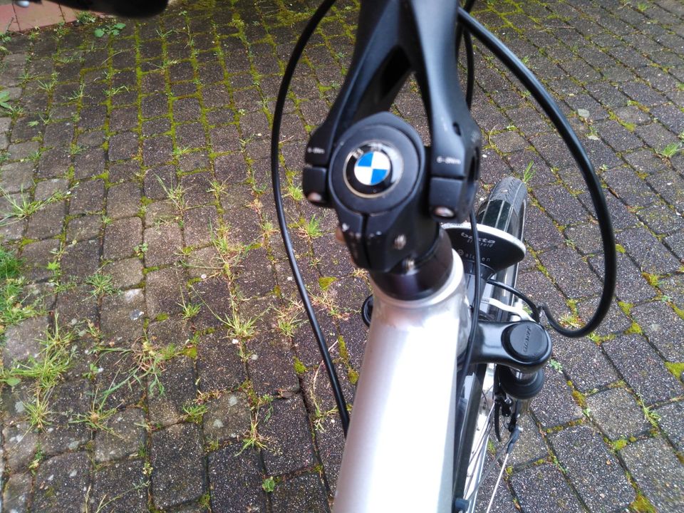 Alu Cruise -Trekking Bike "BMW" 26 Zoll, hydraulische Bremsen in Saarbrücken