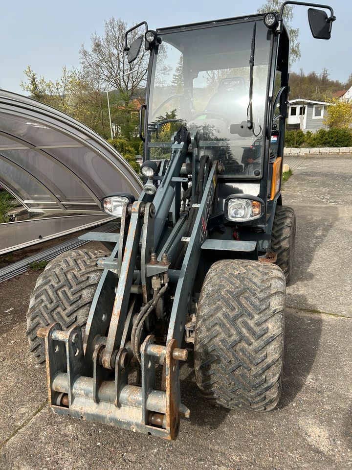 Radlader Hoflader kein Bagger in Küps