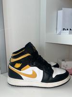 Nike Jordan 1 Mid Bayern - Riedlhütte Vorschau