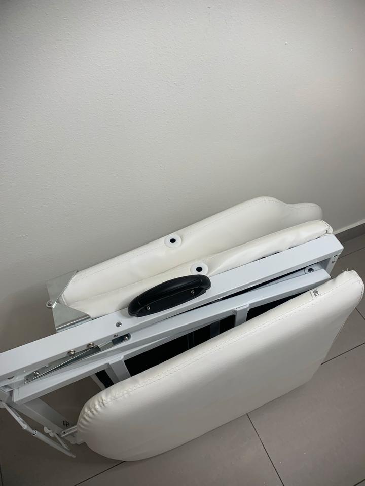Massageliege, Kosmetikliege, Therapieliege,tragbar Kunstleder in Ottobrunn