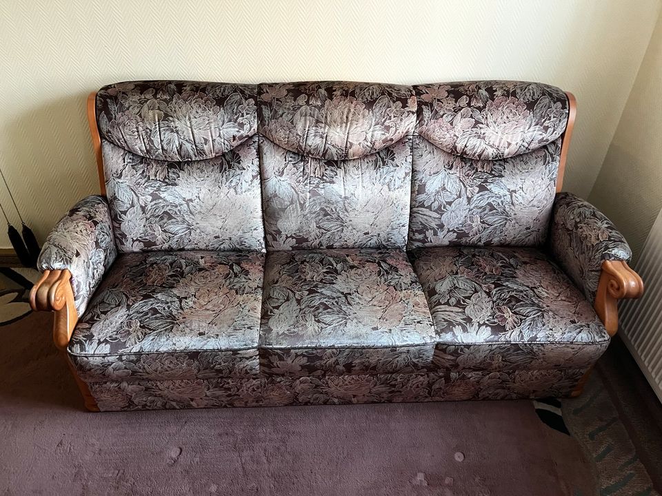 Retro Sofa mit Schlaffunktion in Limbach-Oberfrohna