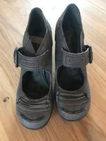 Tamaris Pumps mit Schnalle Gr 37 grau Baden-Württemberg - Donzdorf Vorschau