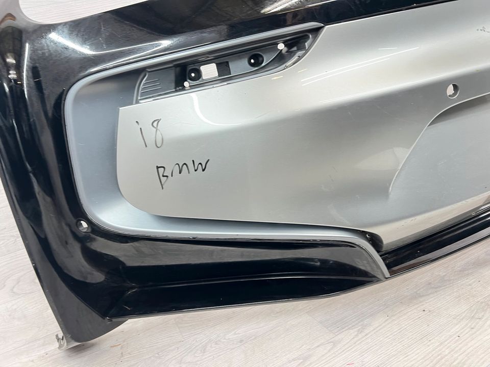 Stoßstange hinten BMW I8 Hybrid mit PDC 51127336299 in Remscheid