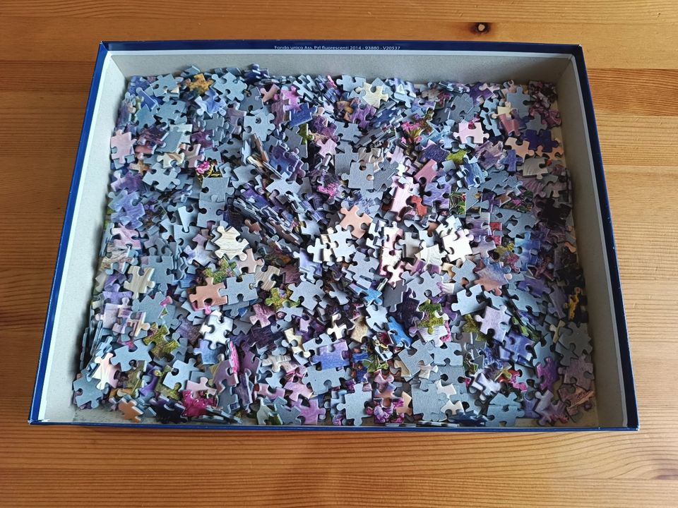 "Einhörner" Clementoni Fluorescent Puzzle, 1000 Teile, wie neu in Rudolstadt