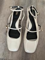 Schuhe,  SLINGBACK MIT BLOCKABSATZ von Zara Wandsbek - Steilshoop Vorschau