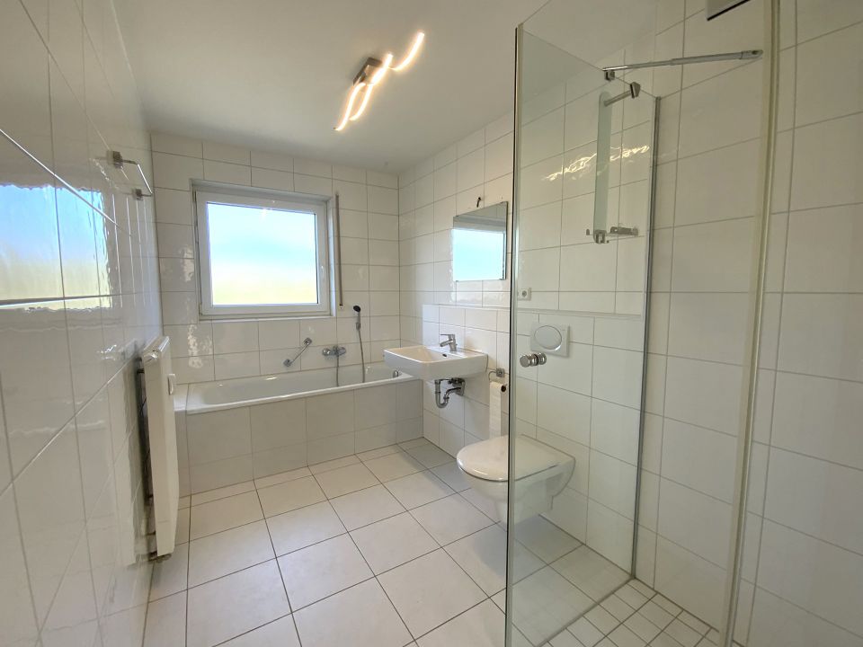 4-Zimmer Penthouse-Wohnung mit 65 m² Dachterrasse in Möglingen 