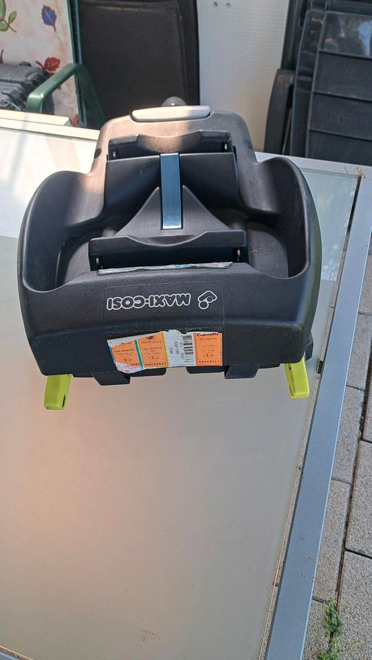 Maxi cosi isofix Befestigungsystem in Stuttgart