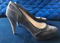 Prada Schuhe Wildleder Gr 38 grau-braun Düsseldorf - Stadtmitte Vorschau