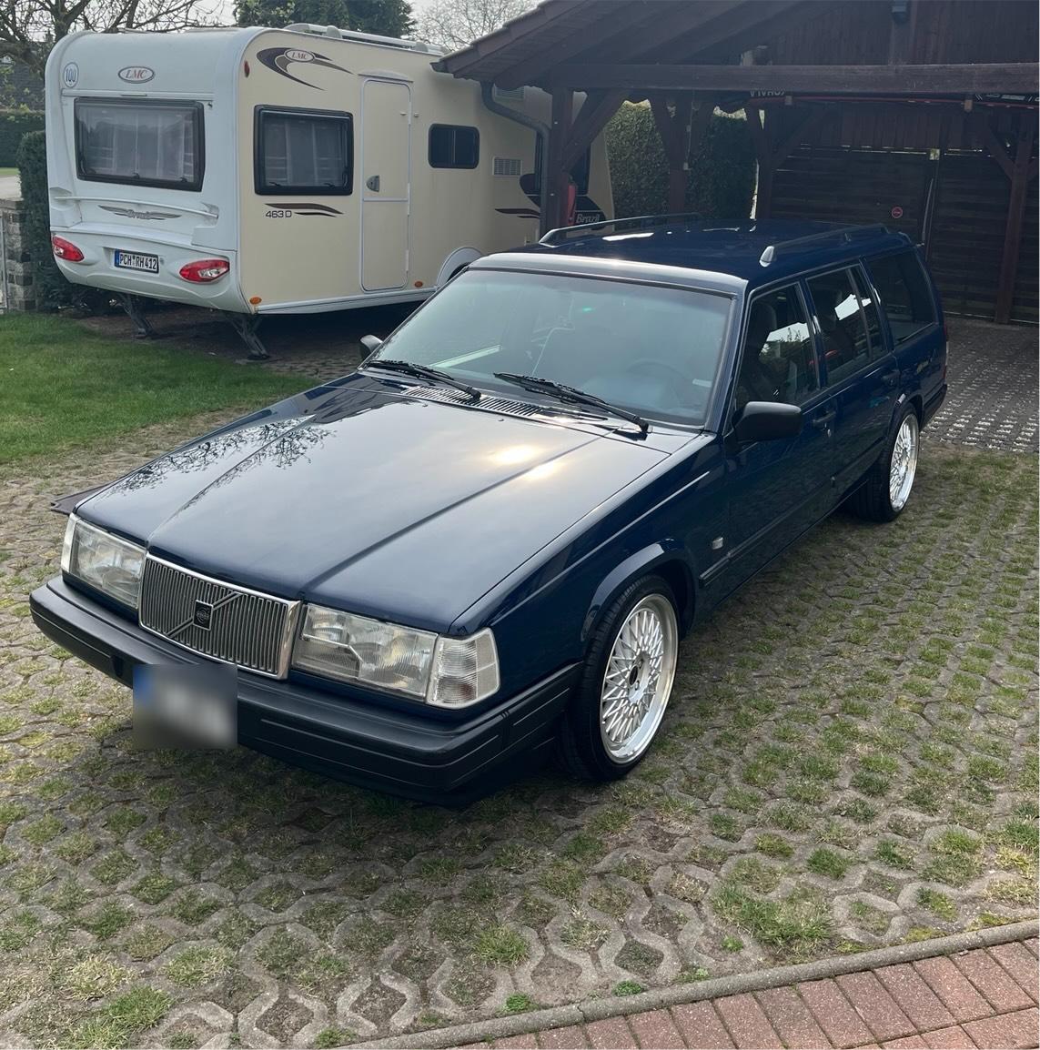 Abbildung des Autos VOLVO 940 Polar