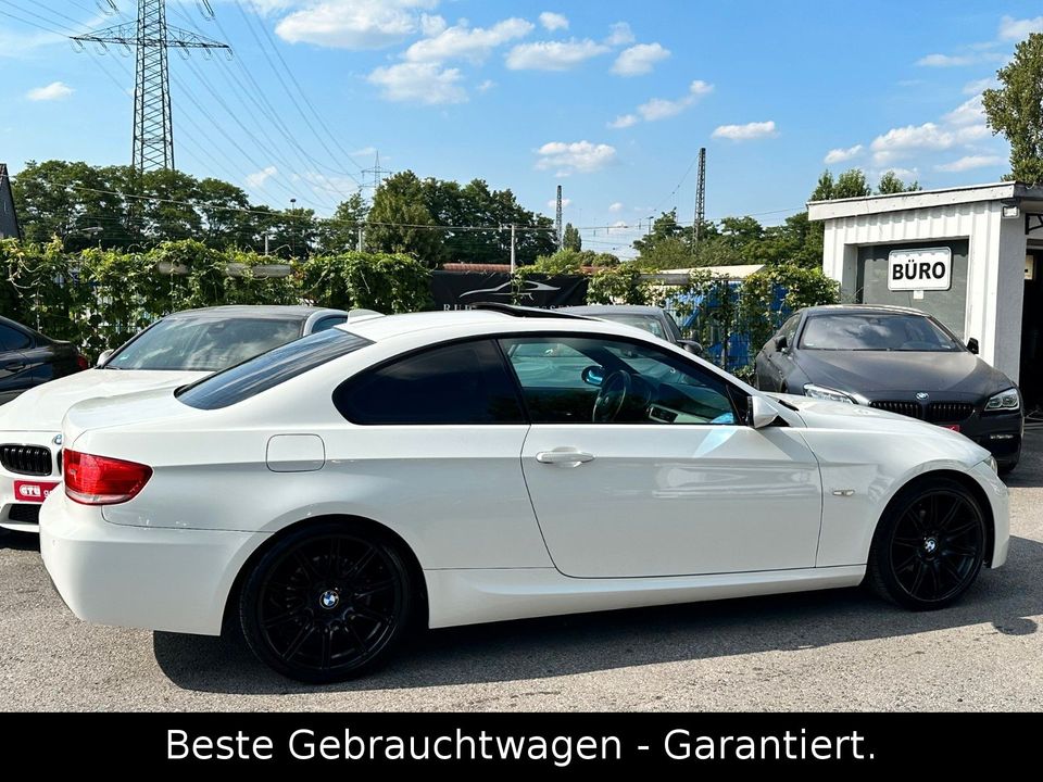 BMW 320i Aut. Coupé M - PAKET * XENON * NAVI * TOP * in Essen