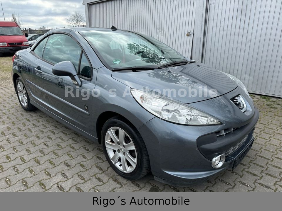 Peugeot 207 CC Cabrio-Coupe JBL*TOP* in Moers