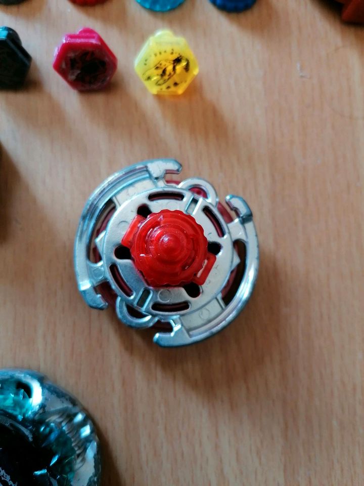 Beyblade Ersatzteilbaukasten in Atzelgift