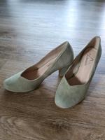 Pumps von Hirschkogel in pastellgrün (Dirndl) Niedersachsen - Hemmingen Vorschau