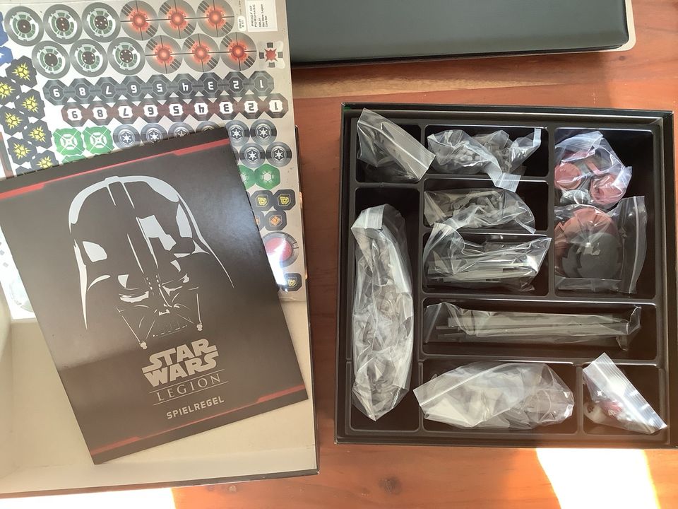 Star Wars Legion Grundspiel - neuwertig - nie ausgepackt in Fulda