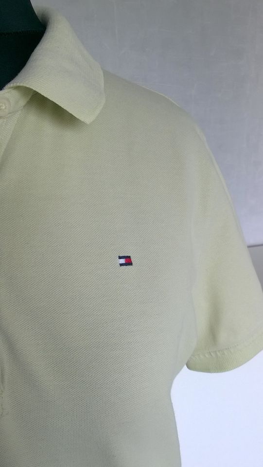 Poloshirt Shirt Oberteil lindgrün Gr M Classic Fit Tommy Hilfiger in Berlin