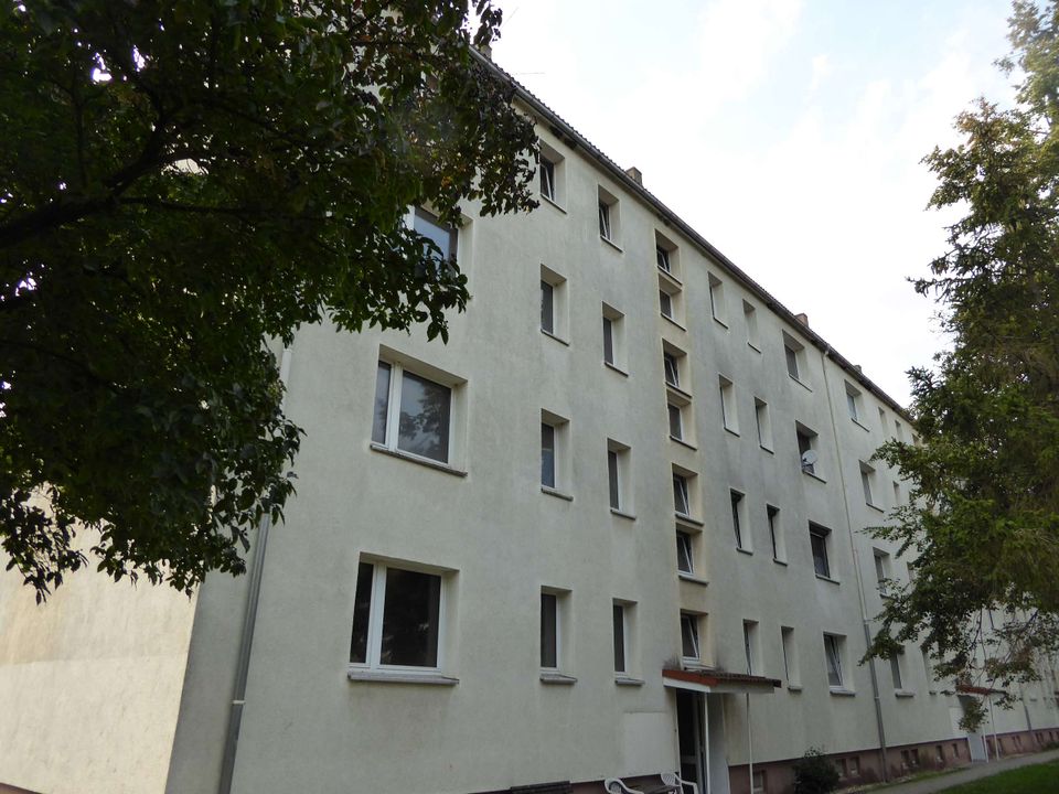 Gemütliche 2-Raum Wohnung in Teutschenthal mit Balkon in Teutschenthal