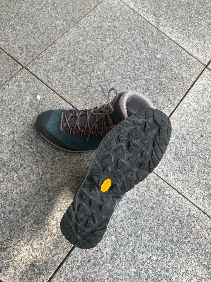 LOWA Women's Explorer II GTX Mid Größe 40 Türkis/Rosa in Marktoberdorf