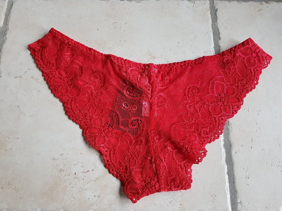 Hunkemöller Unterwäscheset rot BH/Slip/Slip in Bucha