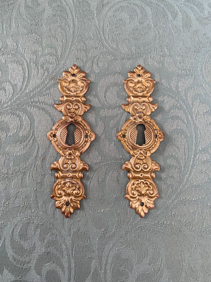 Schlüsselschilder für Kommode oder alten Schrank Antik in Untersiemau
