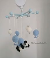 Mobile Spieluhr baby babybett schnullerkette gehäkelt panda blau Berlin - Neukölln Vorschau