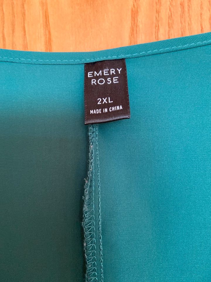 Damen Bluse 1/2Arm  EMERY ROSE  Größe 2XL in Bellenberg