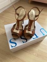 Guess Schuhe High Heels Damen Gr. 38 Leder mit OVP Nordrhein-Westfalen - Meckenheim Vorschau