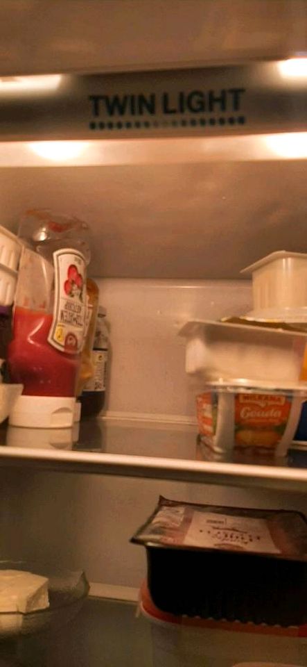 Kühlschrank mit Gefrierfach von Indesit ! in Ober-Olm